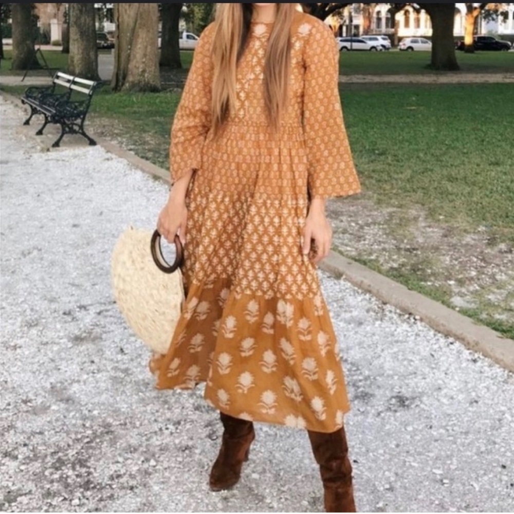 Doen Basil Dress in Gold